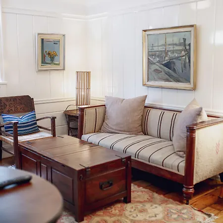 Greydon House-3